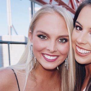 Meet your posher, Katie!